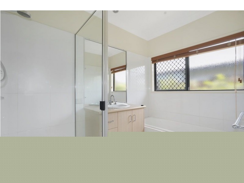 19 Pollock Close, Bentley Park QLD 4869