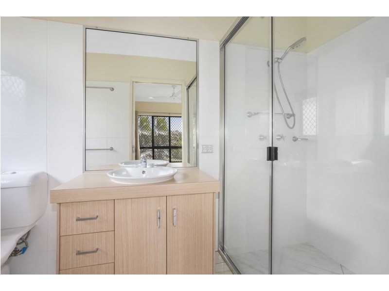 19 Pollock Close, Bentley Park QLD 4869