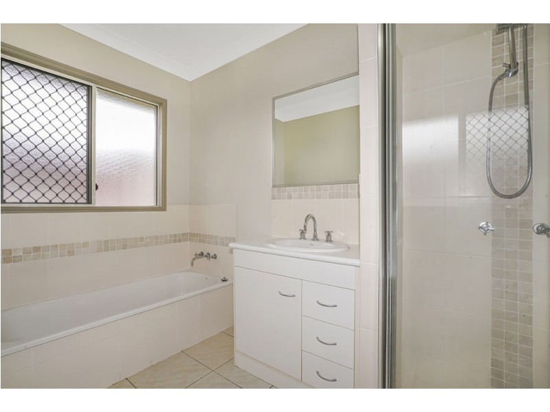 39 Fitzmaurice Drive, Bentley Park QLD 4869