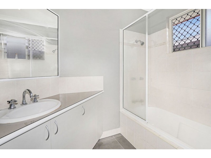 97 Cedar Road, Palm Cove QLD 4879