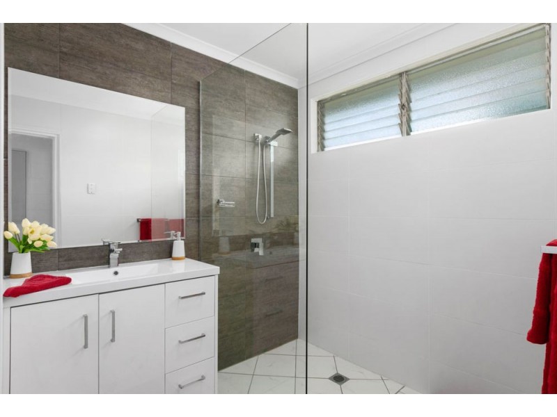 186A McManus Street, Whitfield QLD 4870