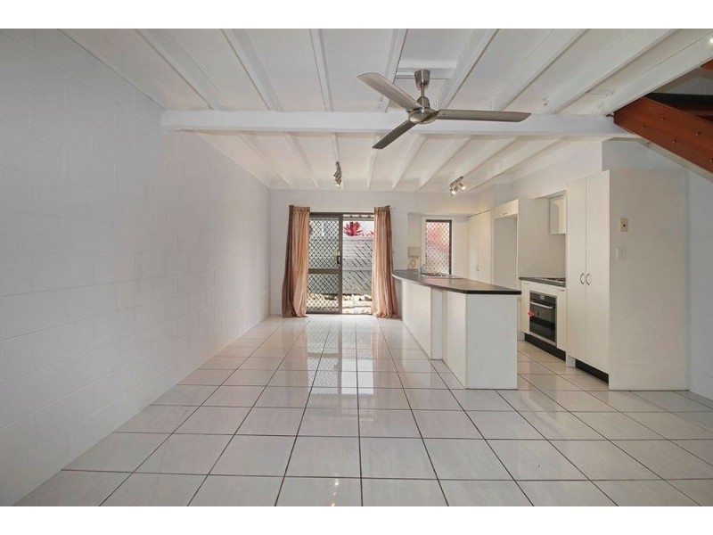 4/10 Maytown Close, Manoora QLD 4870