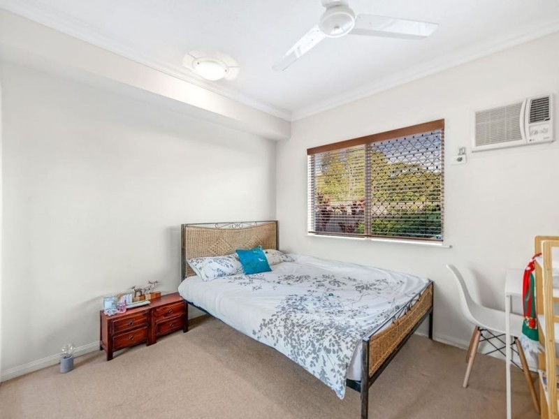 11/29-33 Springfield Crescent, Manoora QLD 4870