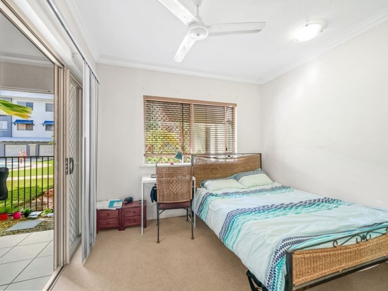 11/29-33 Springfield Crescent, Manoora QLD 4870