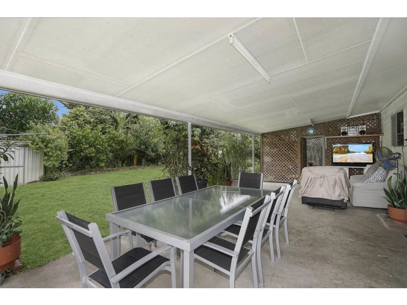 128-130 English Street, Manunda QLD 4870