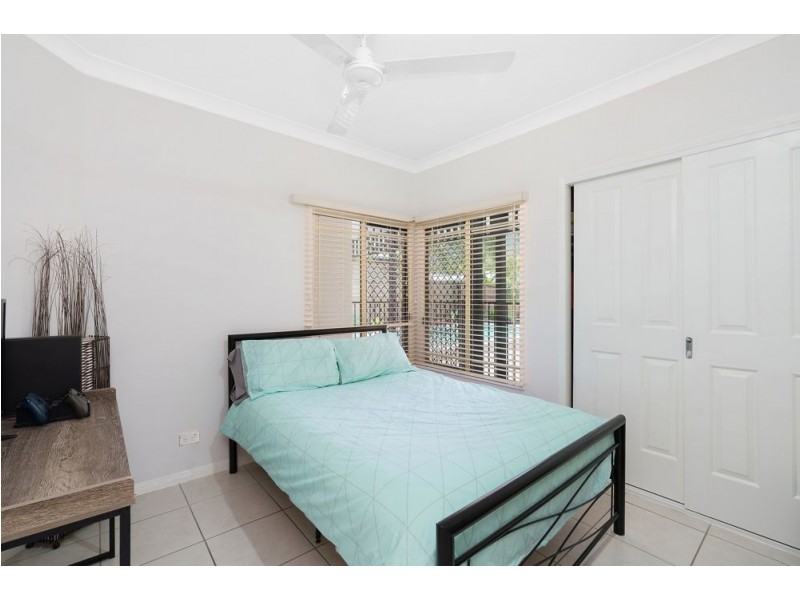 25 Fitzmaurice Drive, Bentley Park QLD 4869