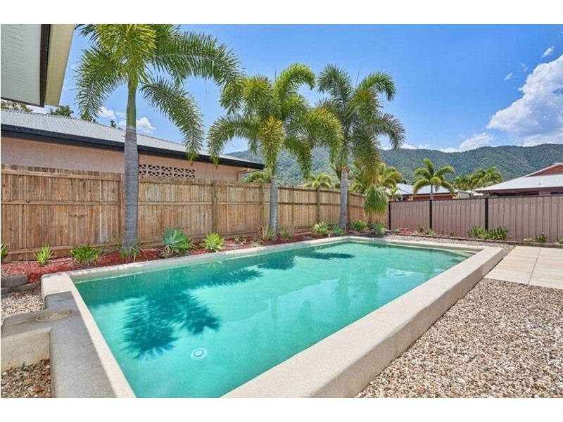 25 Fitzmaurice Drive, Bentley Park QLD 4869