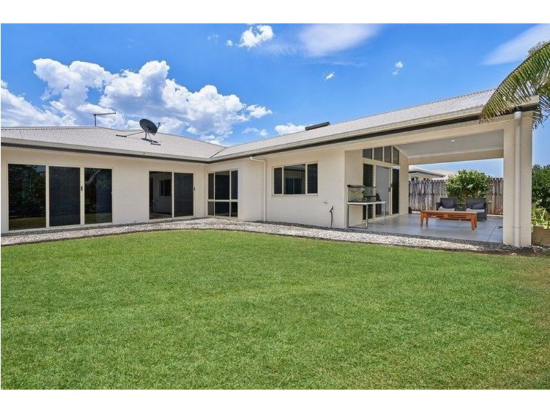 25 Fitzmaurice Drive, Bentley Park QLD 4869