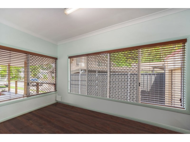 11 Friend Street, Edge Hill QLD 4870