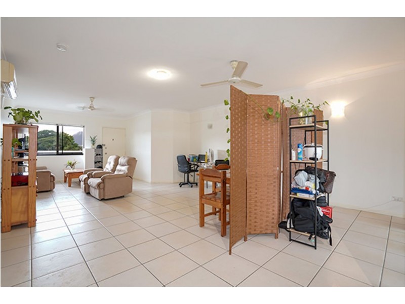 20/44-50 Pease Street, Manoora QLD 4870