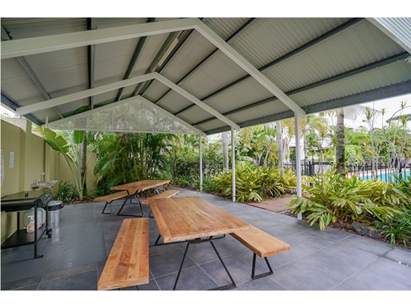 20/44-50 Pease Street, Manoora QLD 4870