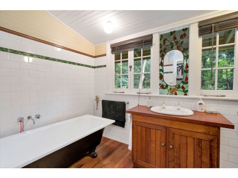 5 Benn Street, Brinsmead QLD 4870