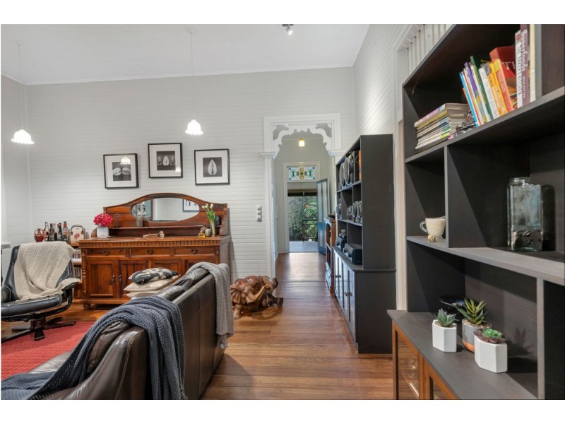 5 Benn Street, Brinsmead QLD 4870