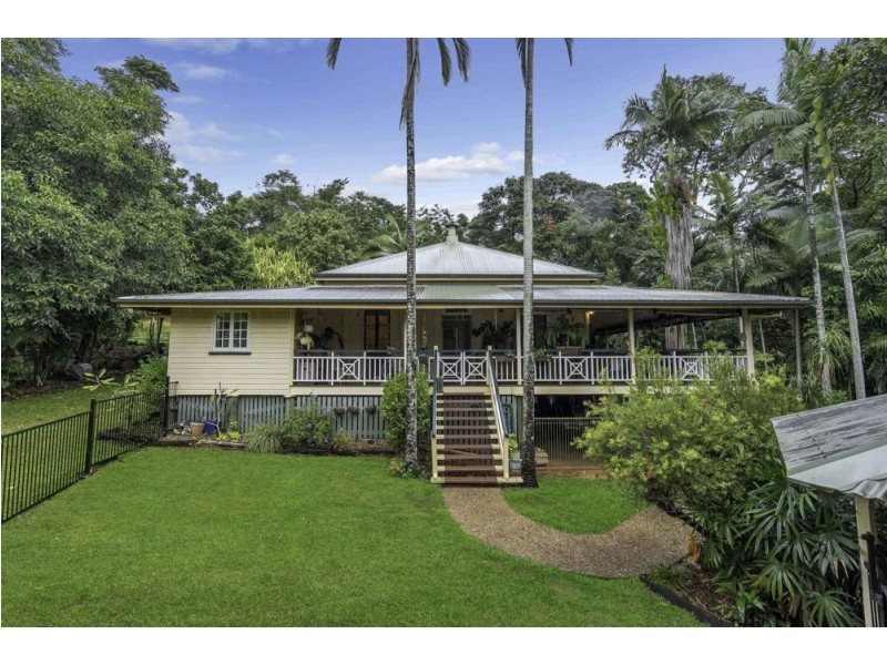 5 Benn Street, Brinsmead QLD 4870