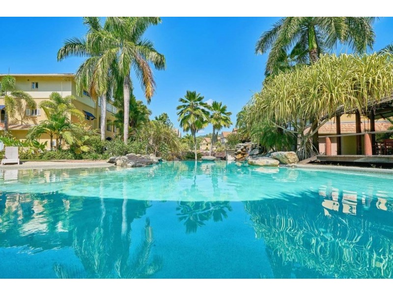 1738/2-10 Greenslopes St, Cairns North QLD 4870