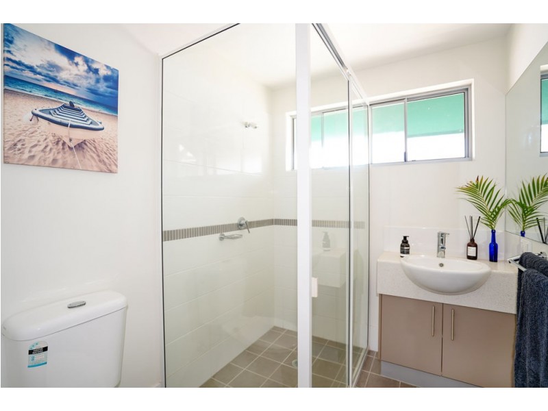 9/110-114 Collins Avenue, Edge Hill QLD 4870