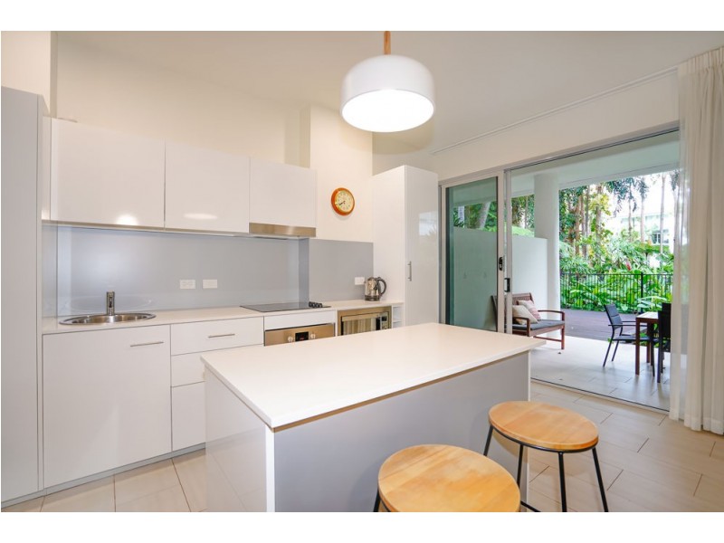 3102/2-22 Veivers Road, Palm Cove QLD 4879