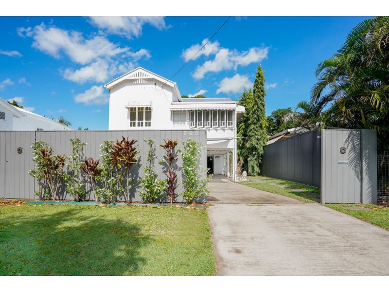 263 McLeod Street, Cairns North QLD 4870
