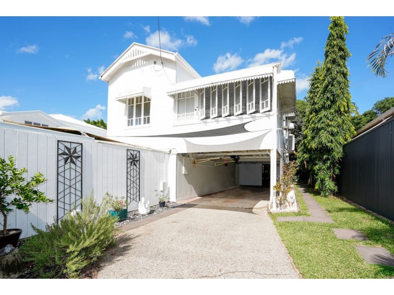 263 McLeod Street, Cairns North QLD 4870