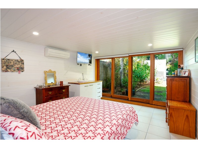 263 McLeod Street, Cairns North QLD 4870