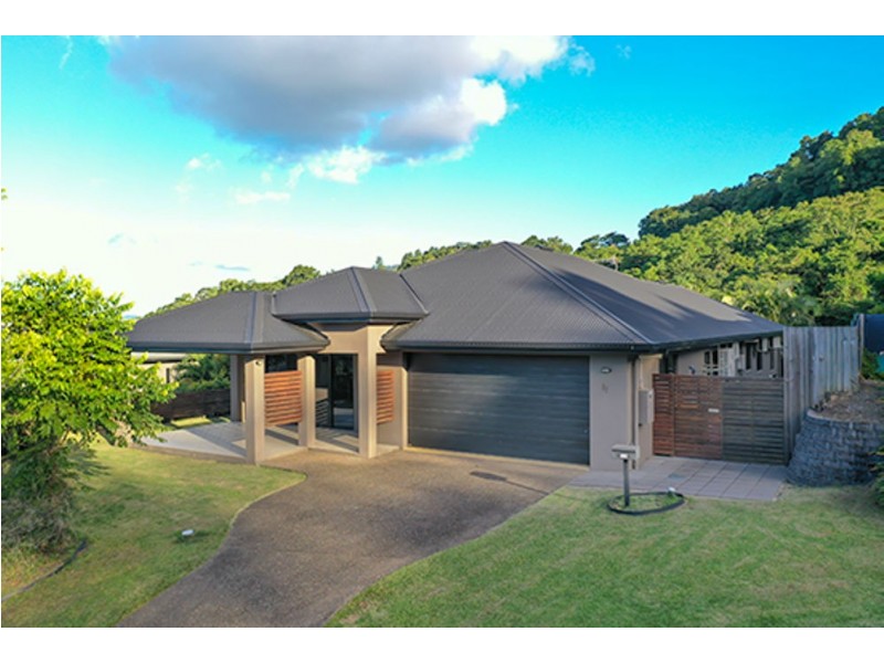 11 Buckinghamia Close, Redlynch QLD 4870