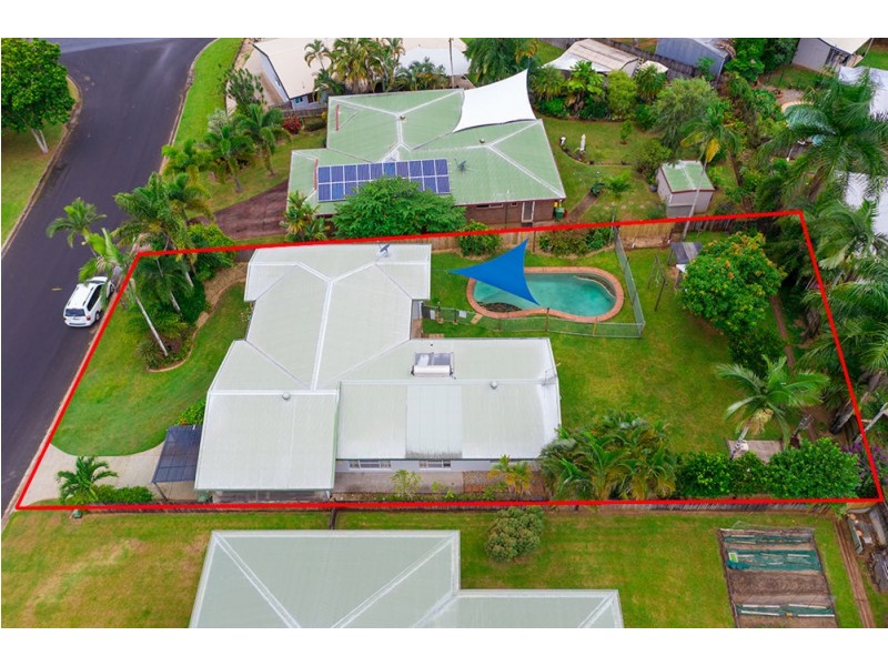 5 Caesar Street, Bentley Park QLD 4869