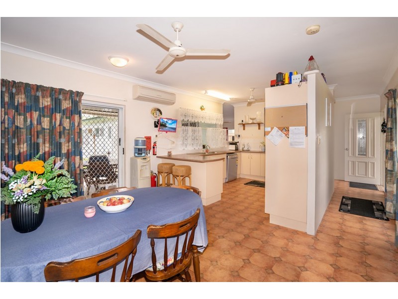 5 Caesar Street, Bentley Park QLD 4869