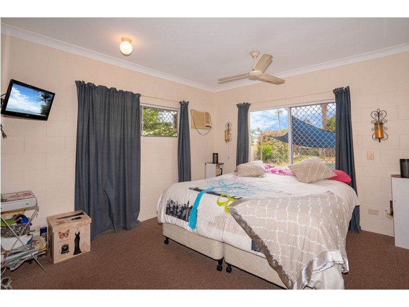 5 Caesar Street, Bentley Park QLD 4869
