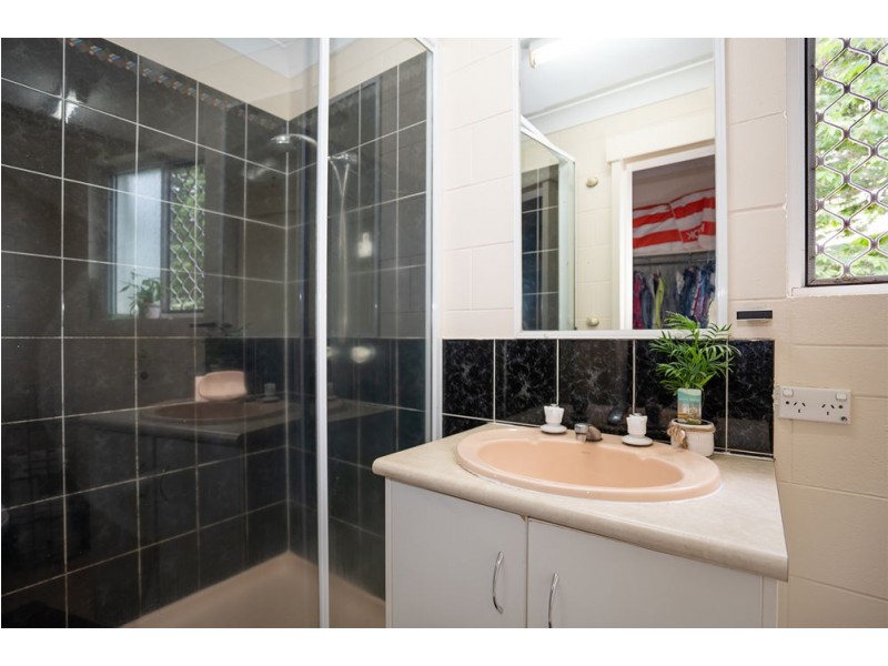 5 Caesar Street, Bentley Park QLD 4869