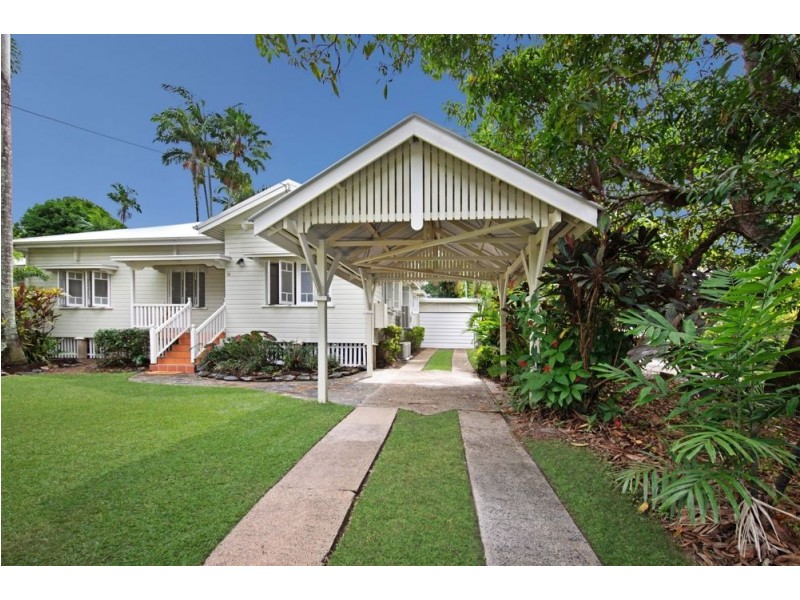 18 Glenlea Street, Edge Hill QLD 4870