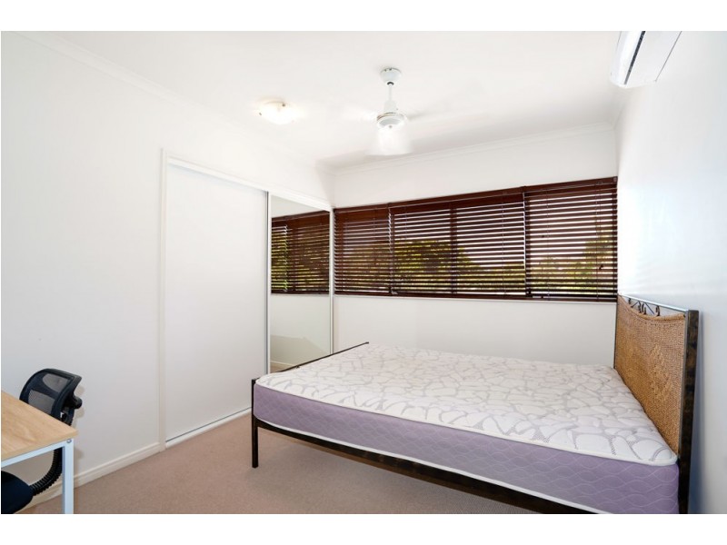 302/497 Varley Street, Yorkeys Knob QLD 4878