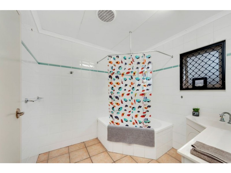 13 Friend Street, Edge Hill QLD 4870