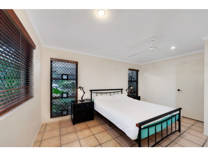 13 Friend Street, Edge Hill QLD 4870