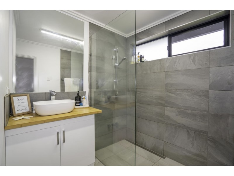 186 McManus Street, Whitfield QLD 4870