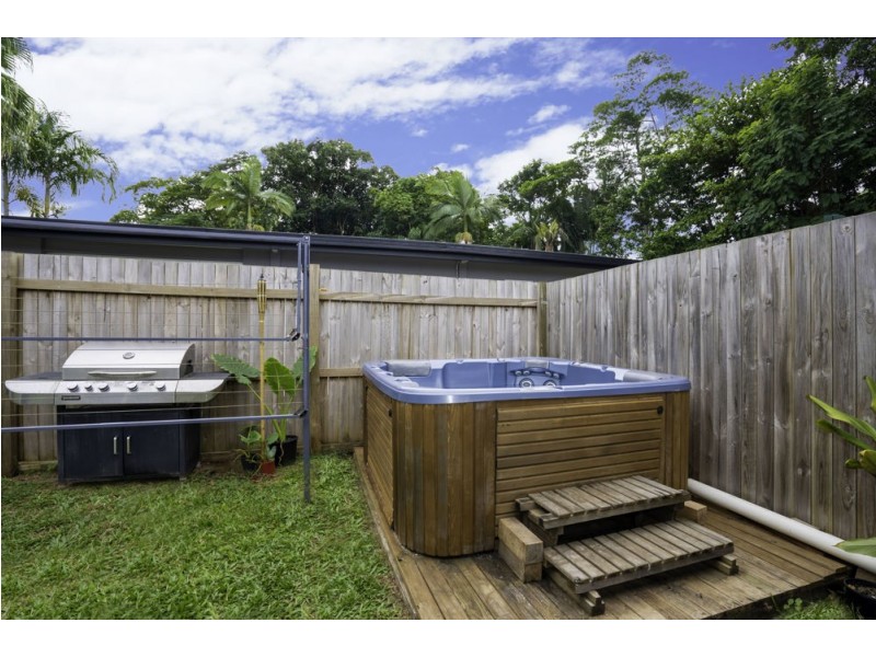 186 McManus Street, Whitfield QLD 4870