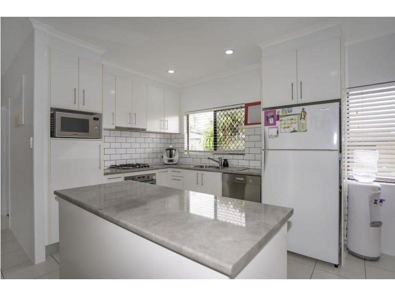 11 THERESA CLOSE, Woree QLD 4868