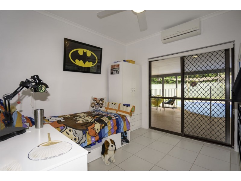 11 THERESA CLOSE, Woree QLD 4868