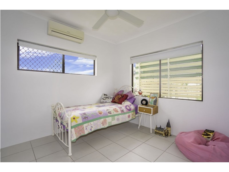 11 THERESA CLOSE, Woree QLD 4868