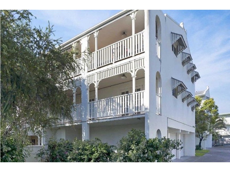 11/158 McLeod Street, Cairns North QLD 4870