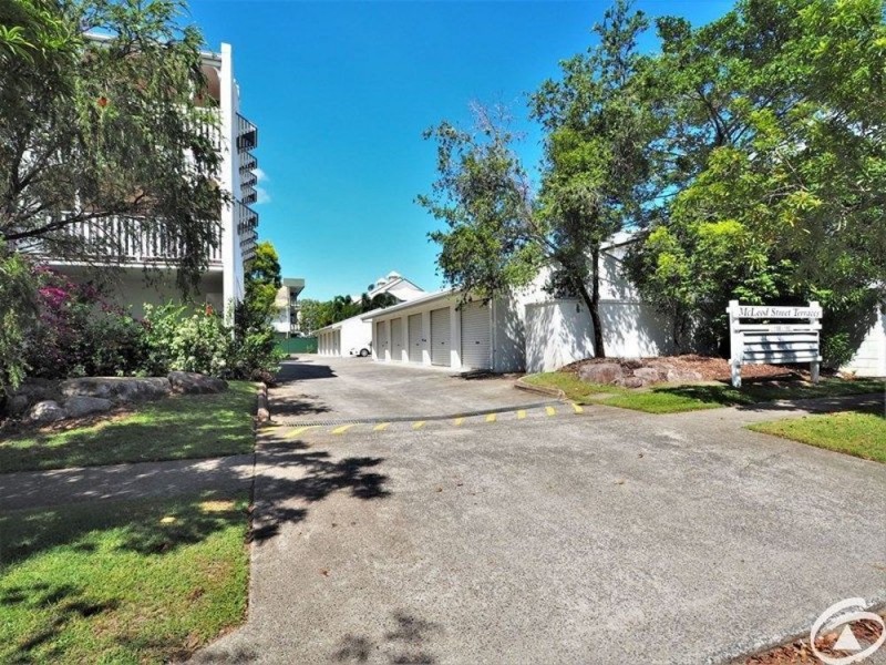 11/158 McLeod Street, Cairns North QLD 4870
