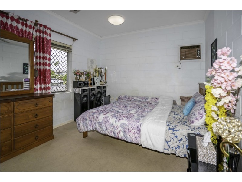 187 Swallow Street, Mooroobool QLD 4870