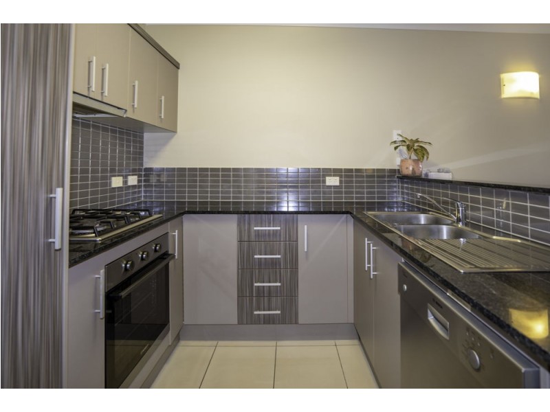 1123/12 Gregory Street, Westcourt QLD 4870