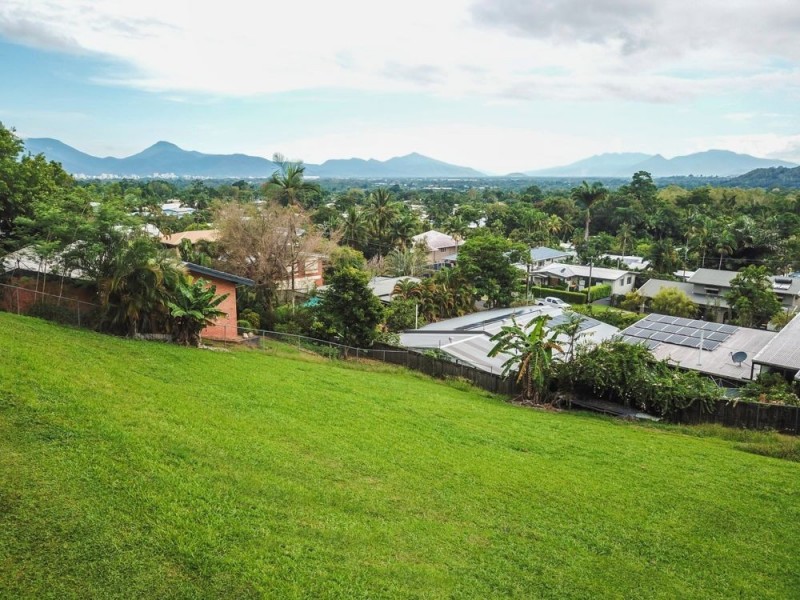 91 Nolan Street, Whitfield QLD 4870