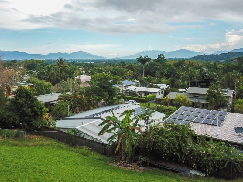 91 Nolan Street, Whitfield QLD 4870