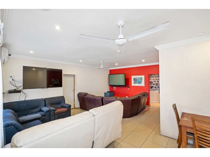 155 Swallow Street, Mooroobool QLD 4870