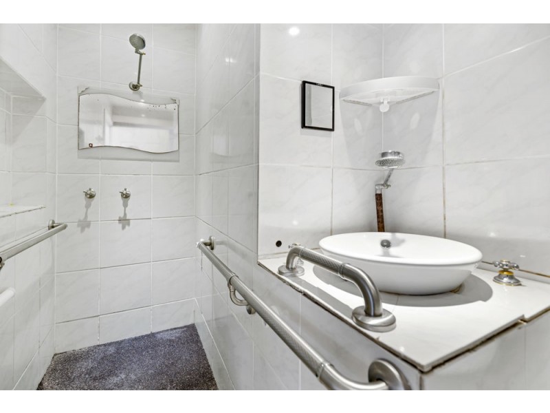 155 Swallow Street, Mooroobool QLD 4870