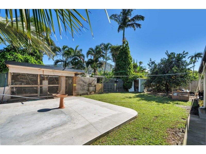 155 Swallow Street, Mooroobool QLD 4870