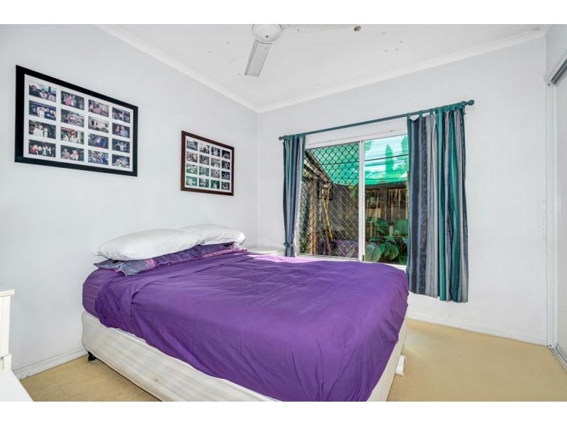 1 Tuffley Close, Kanimbla QLD 4870