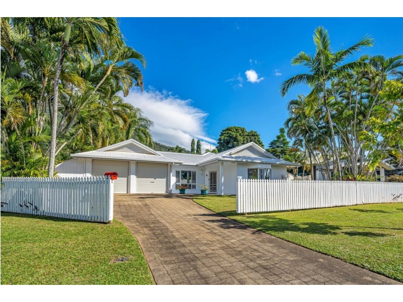 1 Tuffley Close, Kanimbla QLD 4870