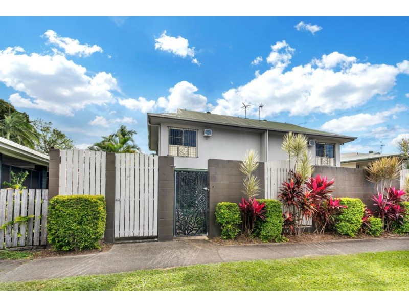 2/85 Ishmael Road, Earlville QLD 4870